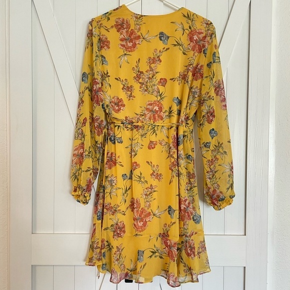 Nordstrom All In Favor Yellow Floral Wrap Dress Size‎ Large - Picture 5 of 5